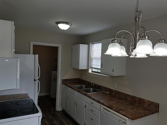 2nd image of 280 Meadowlark Dr