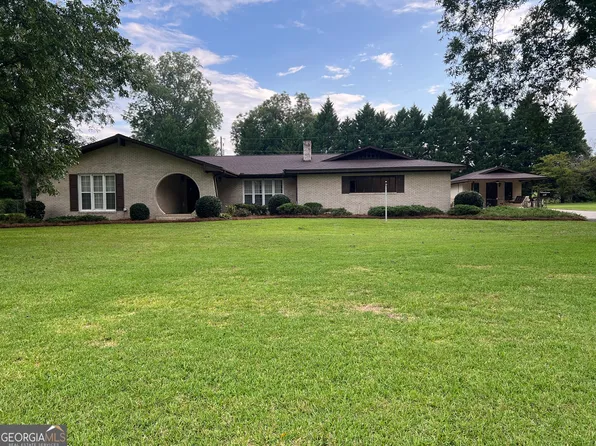 983 Cochran Hwy, Eastman, GA 31023