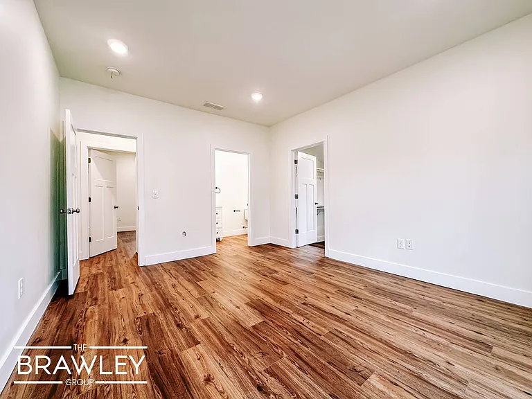 509 N Washington St — Photo 24