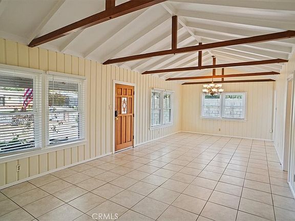 5th image of 10436 La Tuna Canyon Rd