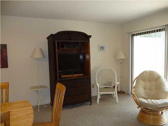 4th image of 940 Highway 98 E Unit 24
