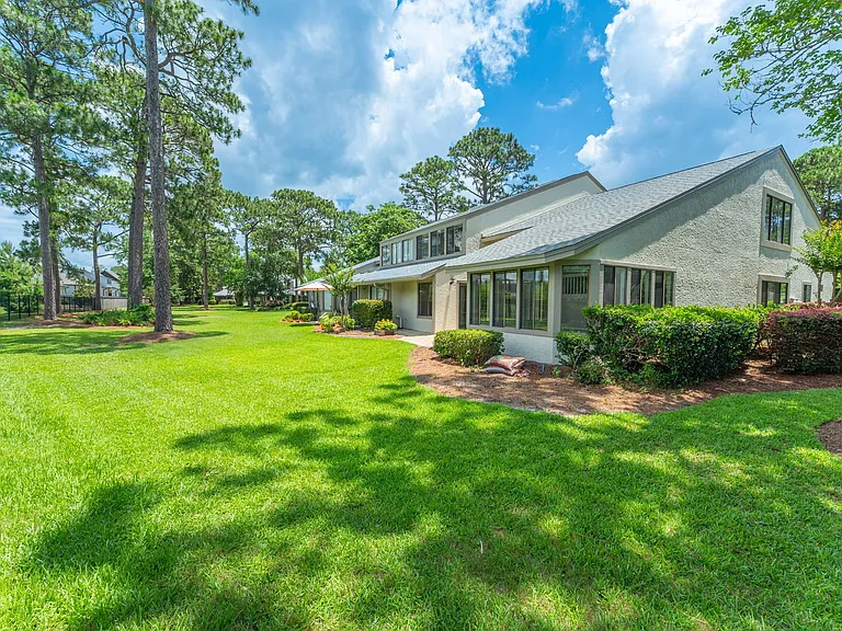 1219 Oakmont Dr — Photo 49