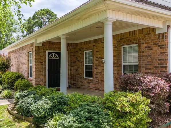 1103 Stagecoach Vlg, Little Rock, AR 72210