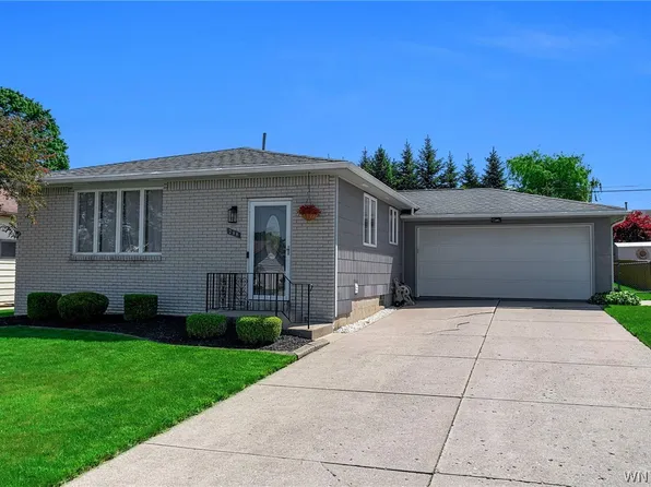 288 Barbados Dr, Cheektowaga, NY 14227
