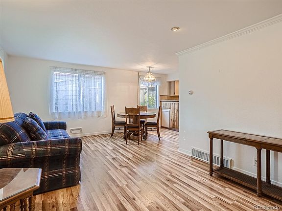 4th image of 5585 Dudley Court