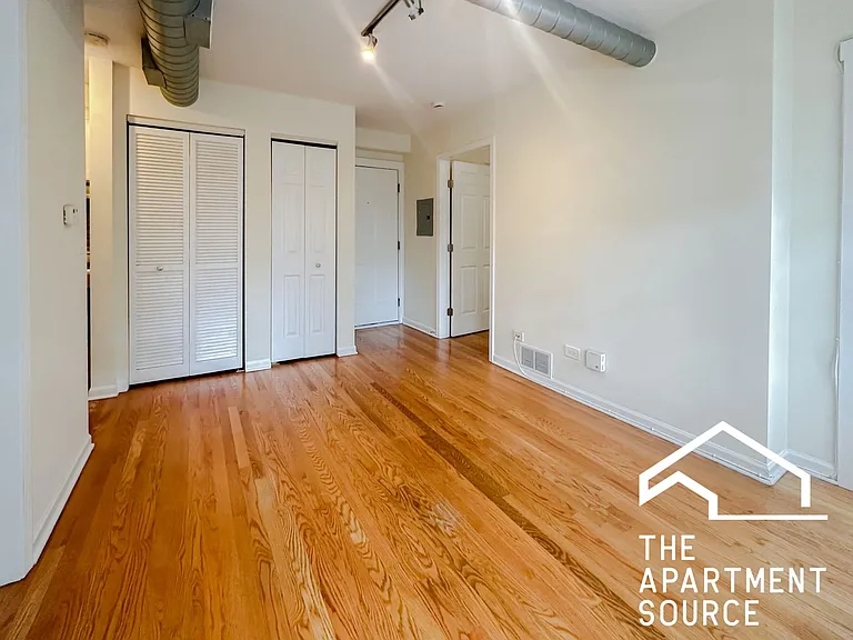 2540 W Leland Ave #A3 — Photo 2