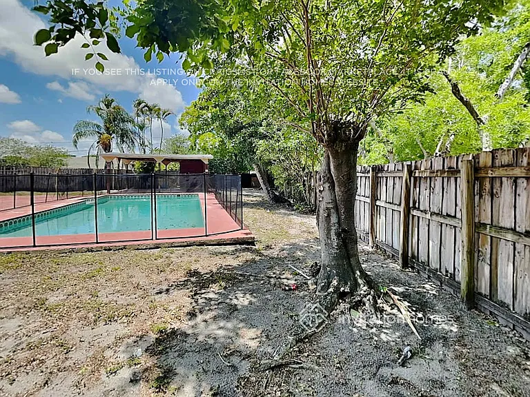 3635 N Mountain Dr — Photo 16