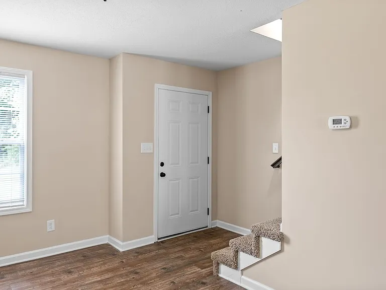 McGee Ct - 398 (x4) — Photo 6