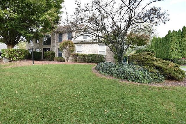 1st image of 3141 Highland Dr