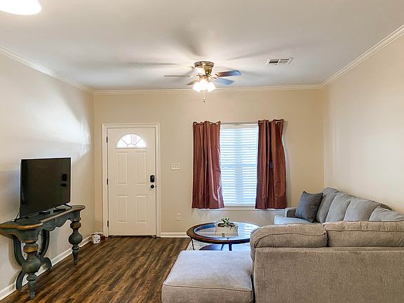 3rd image of 506 Morrow Dr