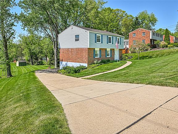 3rd image of 2442 Trotter Dr
