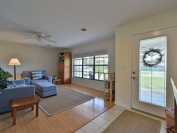 5th image of 3971 SE 17TH PLACE