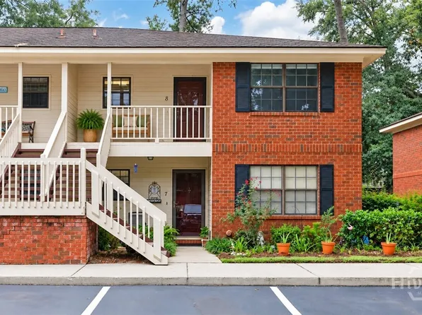 8 Colony Park Drive, Savannah, GA 31406