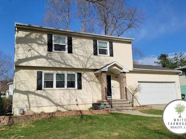 316 Oak Dr, Wayne, NE 68787