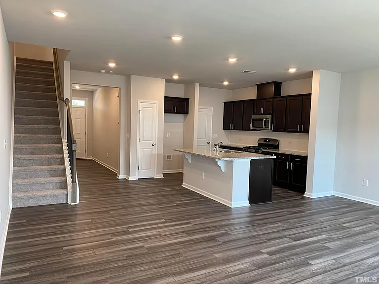 2022 Strickland Oak Way — Photo 2