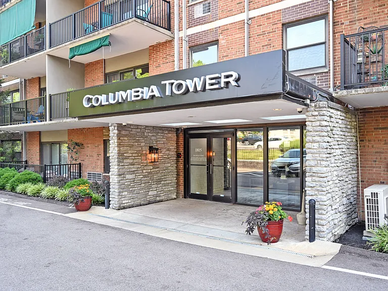 1815 William Howard Taft Rd #701 — Photo 1