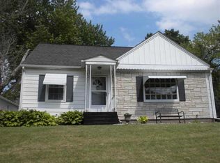 2735 24th St, Rock Island, IL