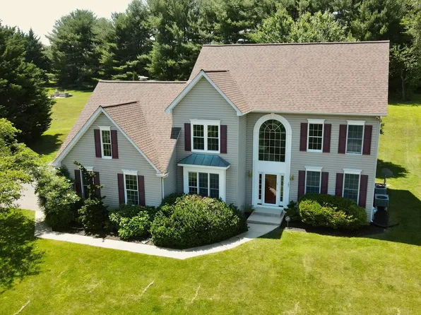 1691 Village Green Dr, Woodbine, MD 21797