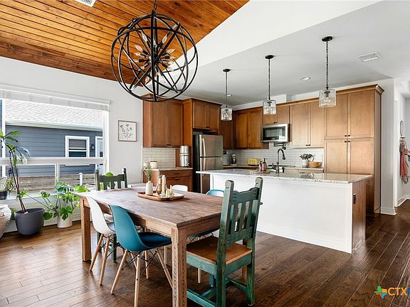 4th image of 200 Charli Cir