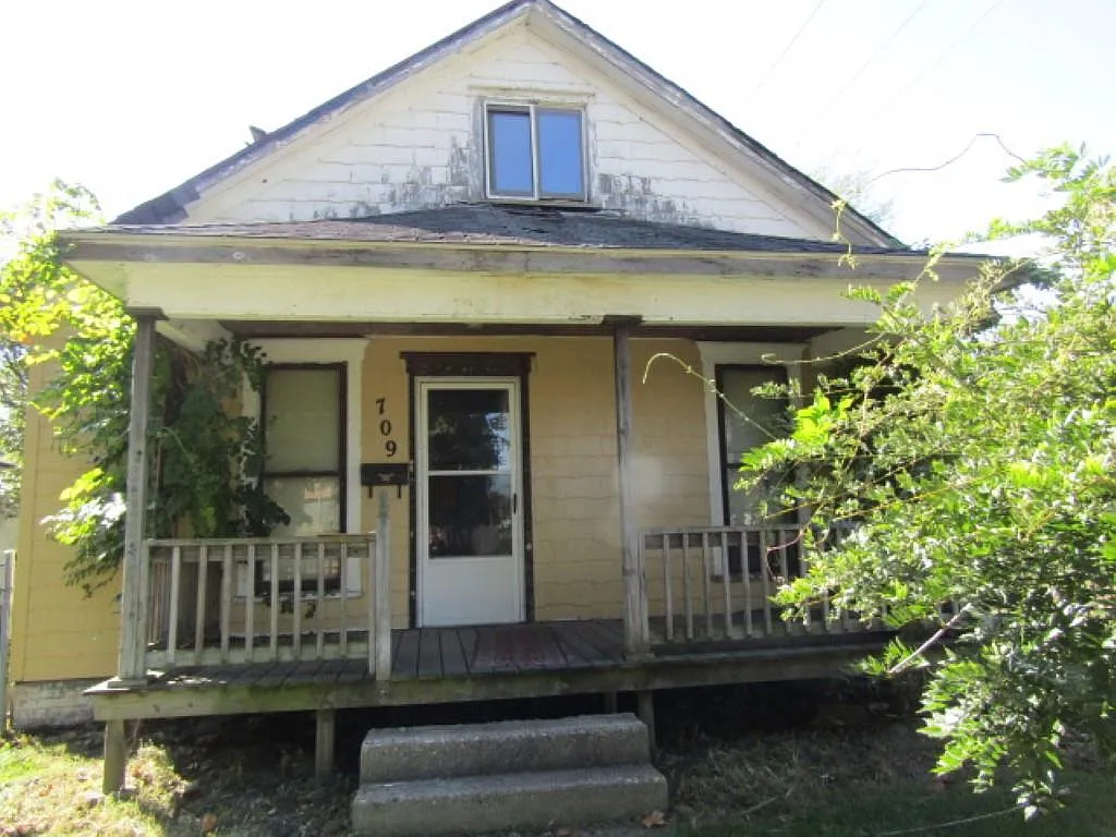 709 W Chillicothe Ave photo 1
