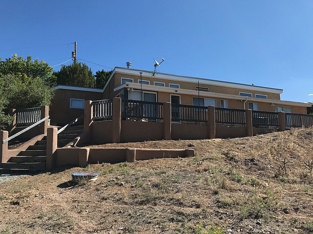 1st image of 92 Camino Chupadero