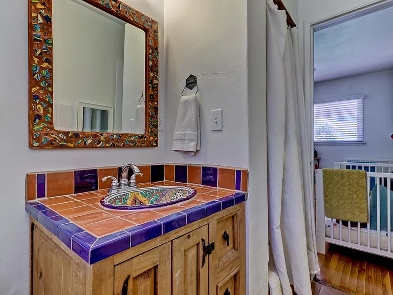 3021 Rhodelia Ave — Photo 13