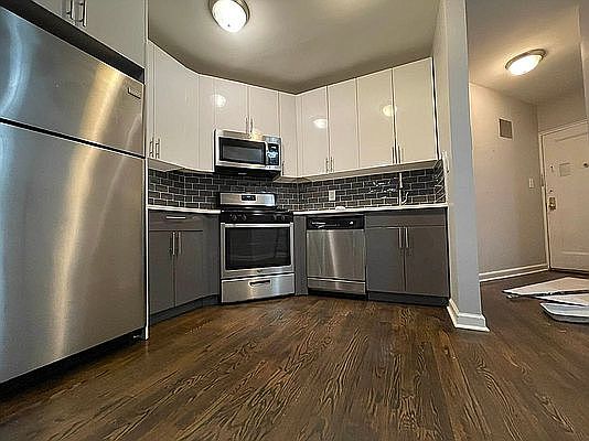 1st image of 3502 Kings Hwy #D1