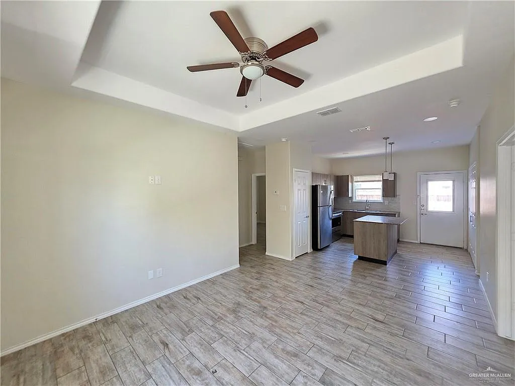5005 North Hiawatha Drive - 3 — Photo 4