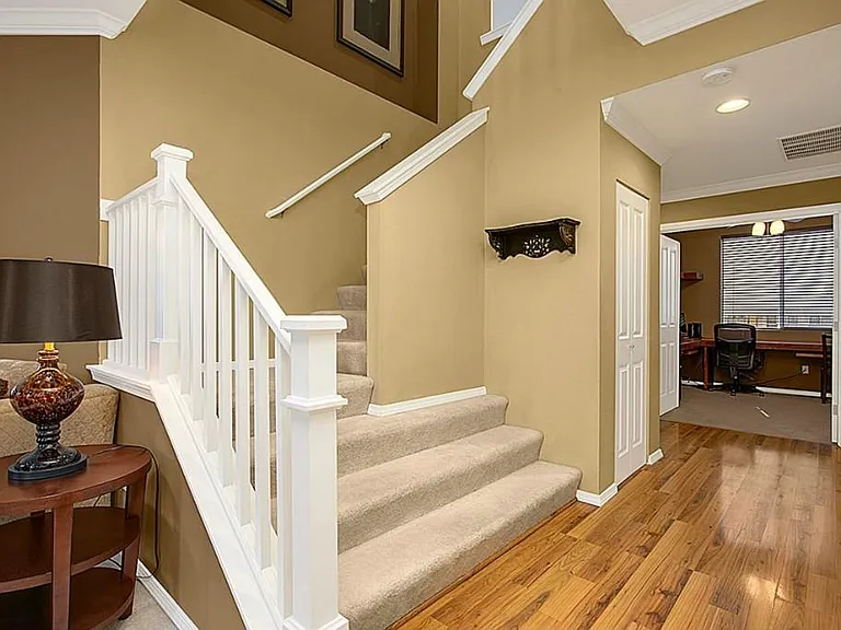 24011 SE 11th Pl — Photo 3