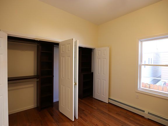 4th image of 914 16th St Floor 2
