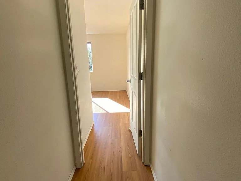 1227 NE 84th Ave — Photo 19