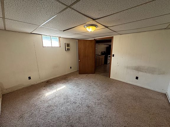 4th image of 420 Jackson St APT D