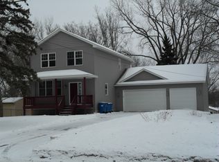 1296 Jasper Rd S, Shakopee, MN 55379