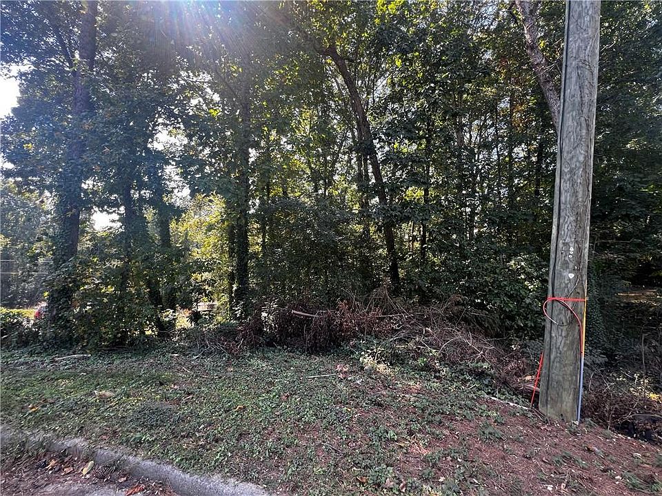 1st image of 3168 Pine Needle Ct SW #32