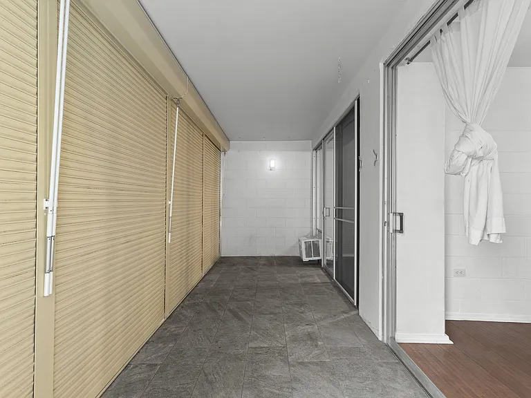 1415 Victoria St #406 — Photo 18