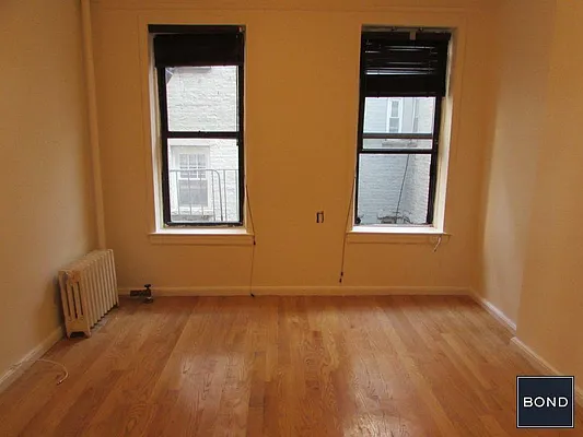 Rented by Bond New York | media 39