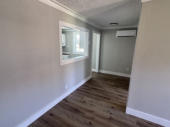3rd image of 139 Railroad St #C