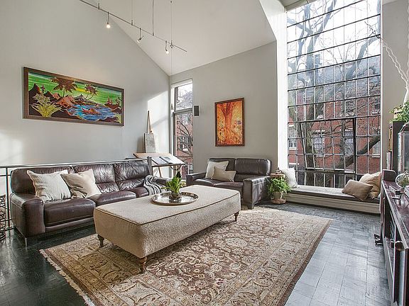 3rd image of 525 1/2 Spruce St #10