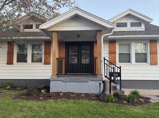 4412 Hickman Rd, Des Moines, IA 50310