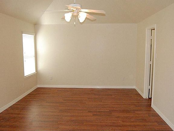 4th image of 9224 Rodney Ray Blvd Unit 13