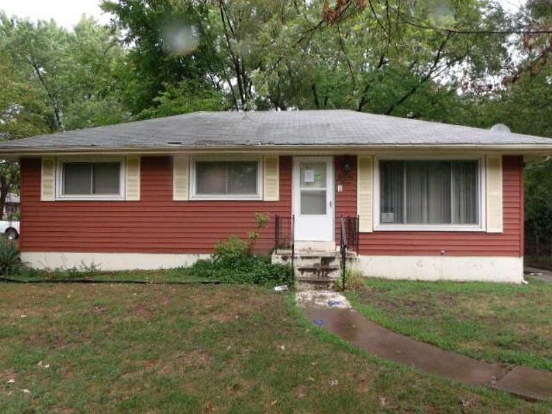 2nd image of 8513 Jacklin Ave