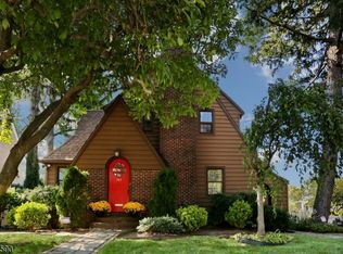 362 River Rd, Bogota, NJ 07603