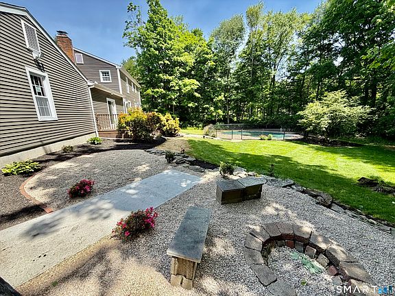 5th image of 1447 Bucks Hill Road