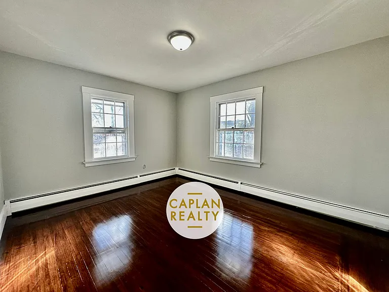 35 Glen Rd — Photo 14