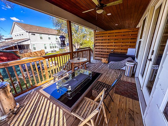 Private Deck