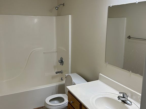 2nd image of 6800 Lexington Dr