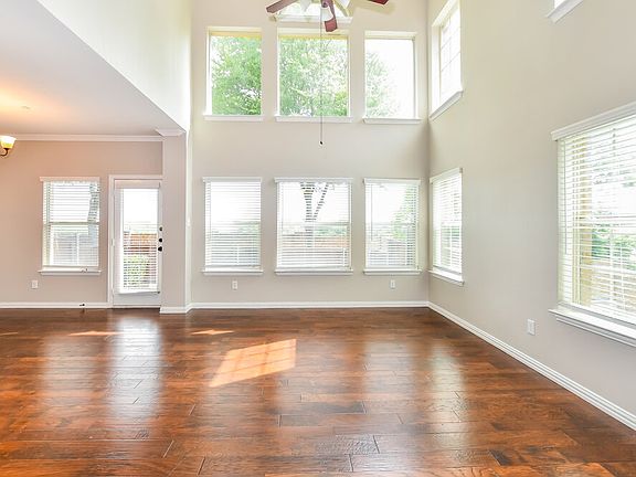 5th image of 3506 Boxwood Dr