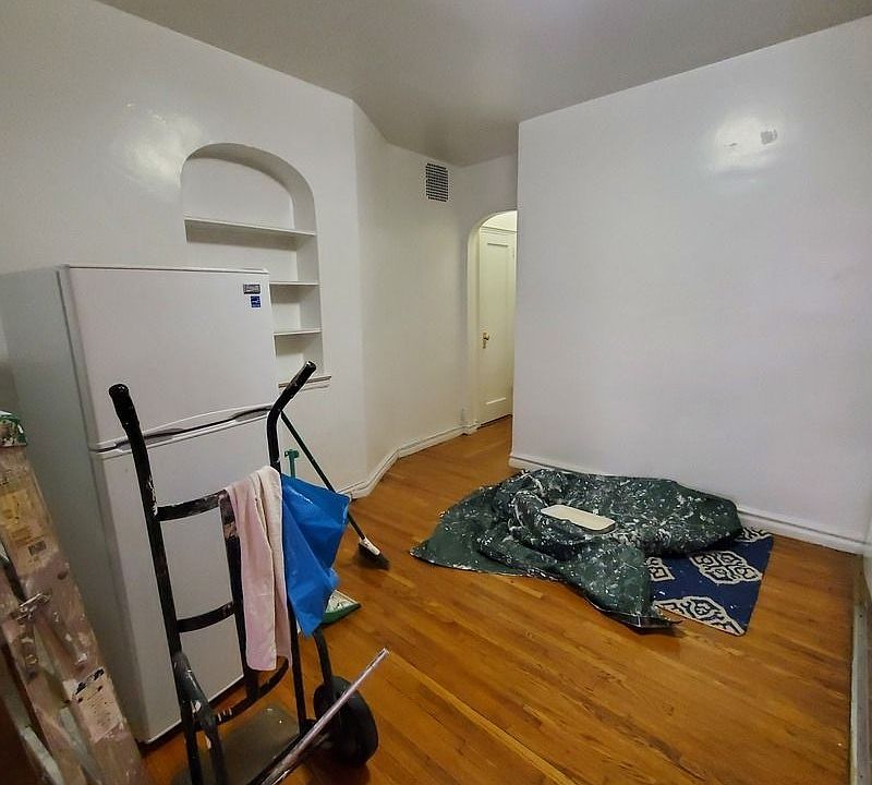1st image of 41-15 45th St #3S