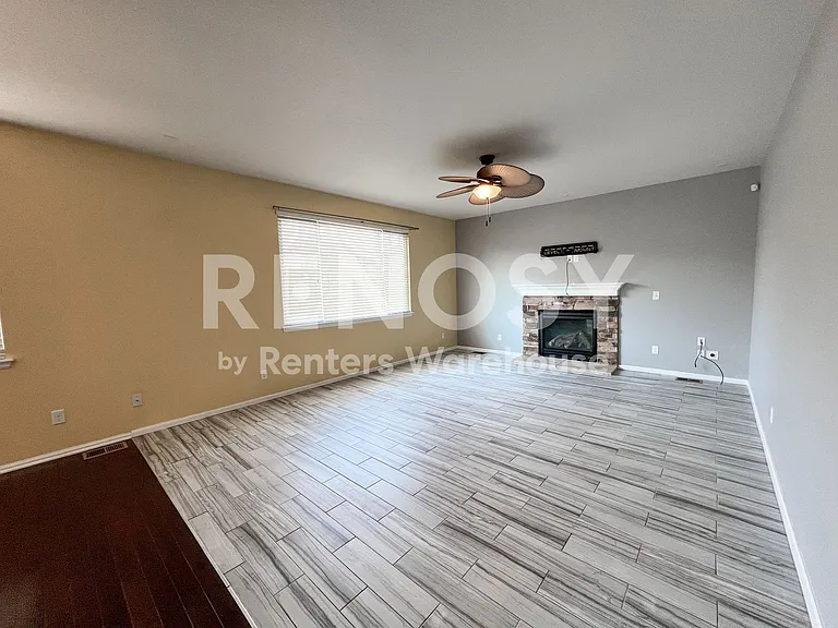 25104 E Pinewood Pl — Photo 10
