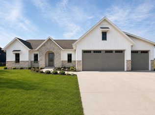 1609 Torchwood Trl, De Pere, WI 54115